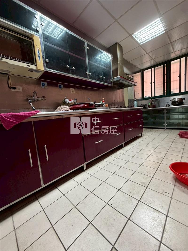 高原交流道旁稀有5房別墅房屋室內格局與周邊環境