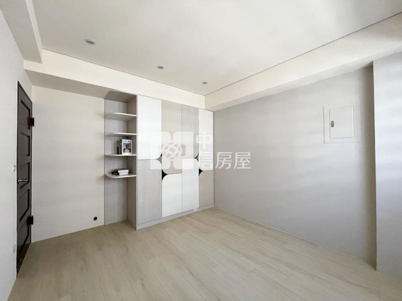 【新世紀】客運園區全新別墅房屋室內格局與周邊環境