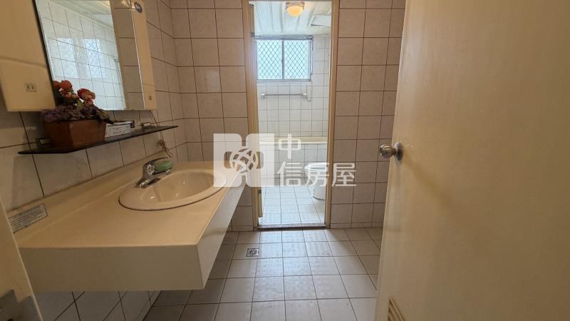 大空間高樓層四房車房屋室內格局與周邊環境