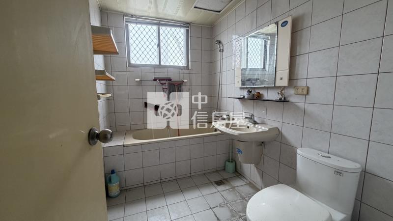 大空間高樓層四房車房屋室內格局與周邊環境