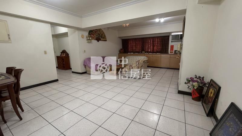 大空間高樓層四房車房屋室內格局與周邊環境