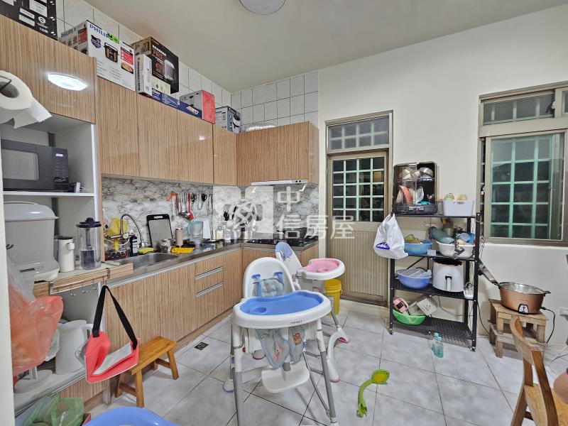 頭份陽明山莊邊間透天房屋室內格局與周邊環境