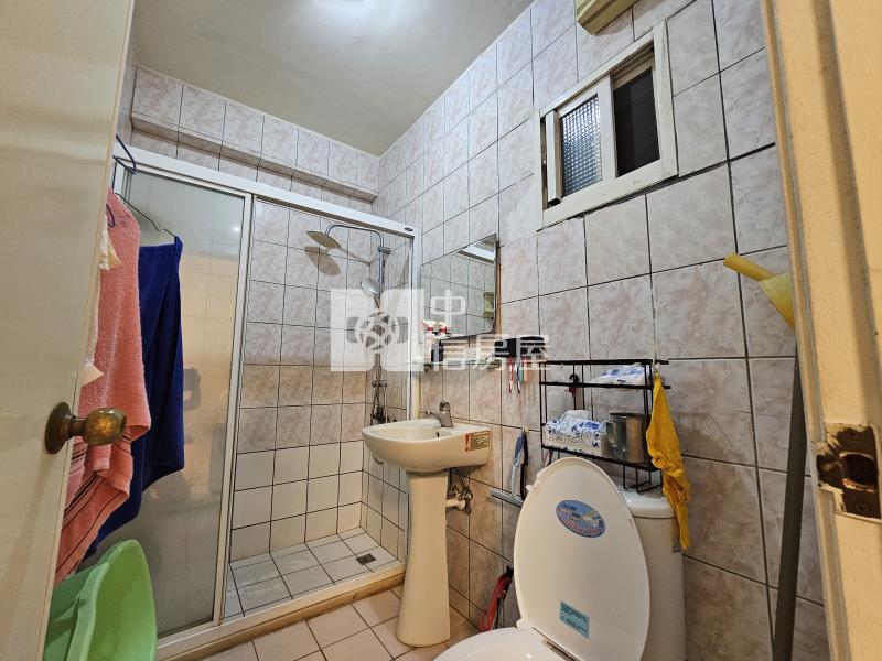 頭份陽明山莊邊間透天房屋室內格局與周邊環境