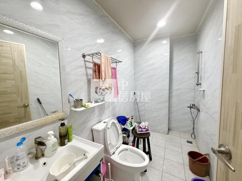 平鎮宋屋國小臨路11米透天店住房屋室內格局與周邊環境