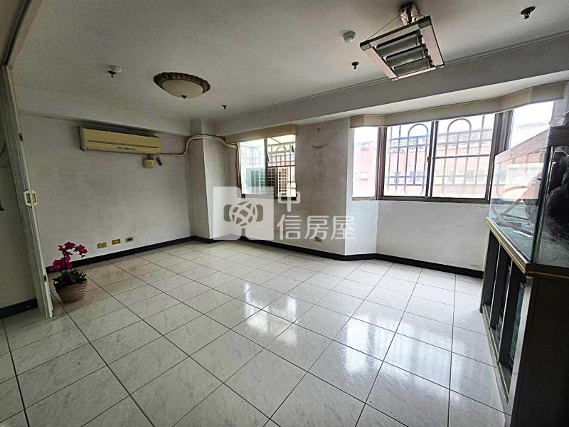 【奔馳】冠倫台北文昌區3改2房車房屋室內格局與周邊環境