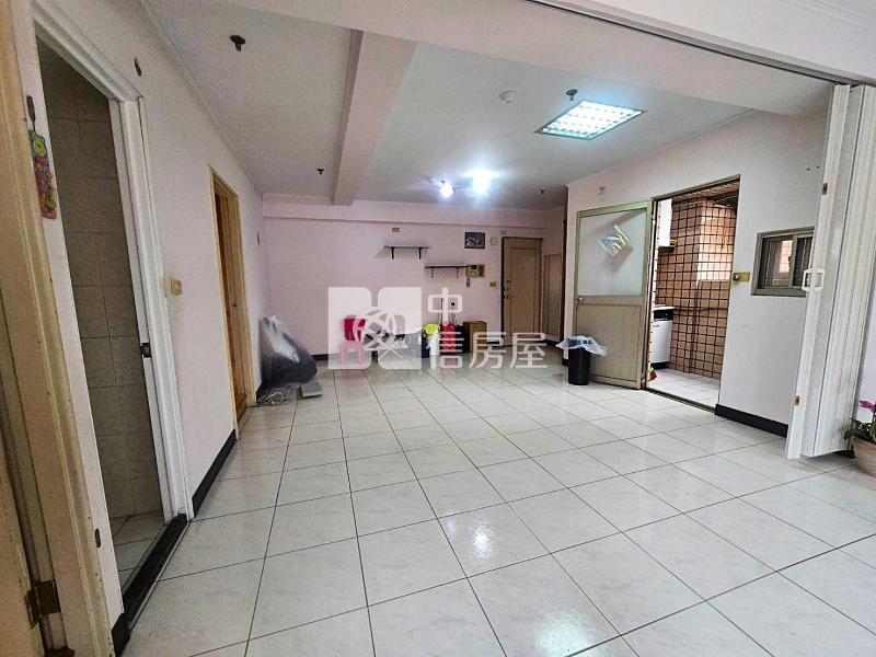 【奔馳】冠倫台北文昌區3改2房車房屋室內格局與周邊環境