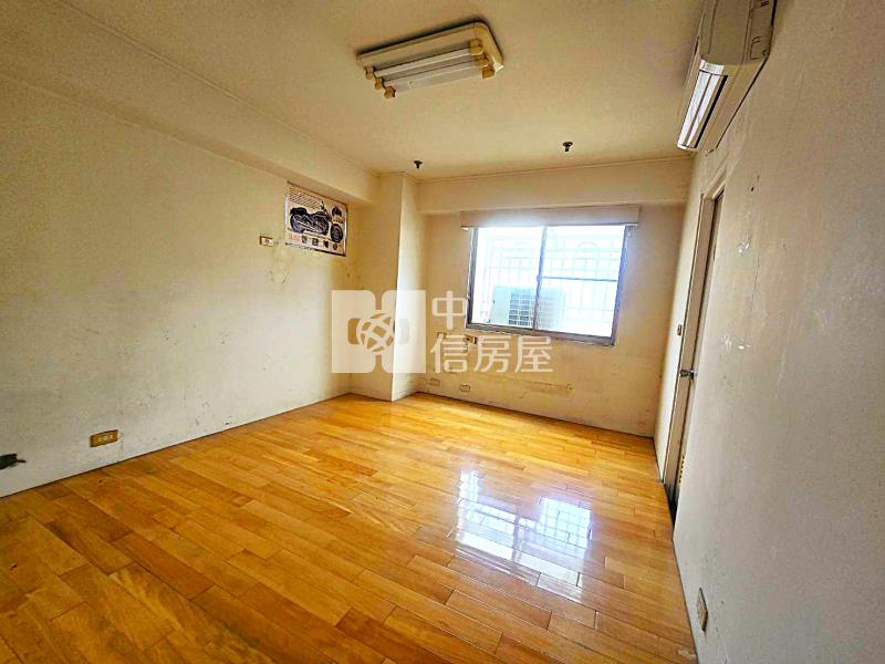 【奔馳】冠倫台北文昌區3改2房車房屋室內格局與周邊環境