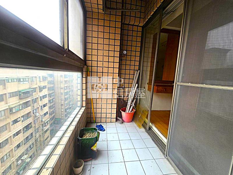 【奔馳】冠倫台北文昌區3改2房車房屋室內格局與周邊環境