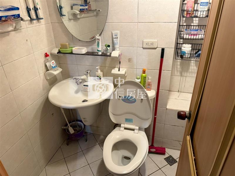 世紀風華四房車房屋室內格局與周邊環境