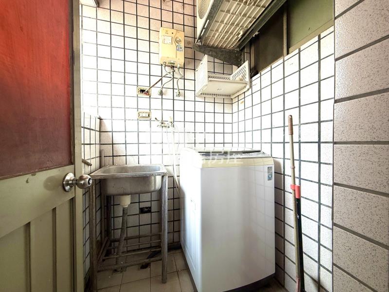 屏東車站稀有大套房*獨家專約*房屋室內格局與周邊環境