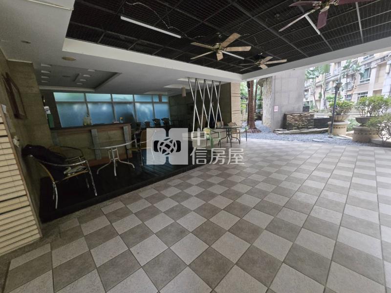 【奔馳】藝文捷運世紀風華四房車房屋室內格局與周邊環境