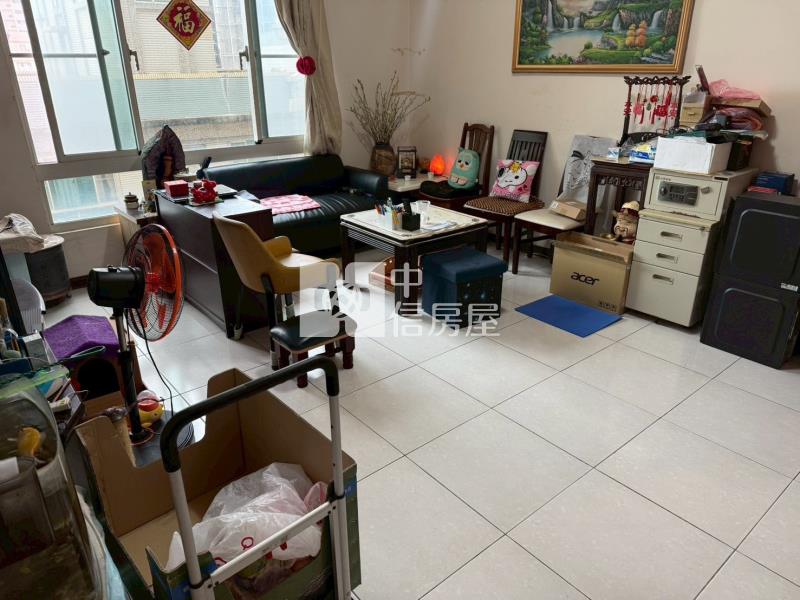 【奔馳】藝文捷運世紀風華四房車房屋室內格局與周邊環境