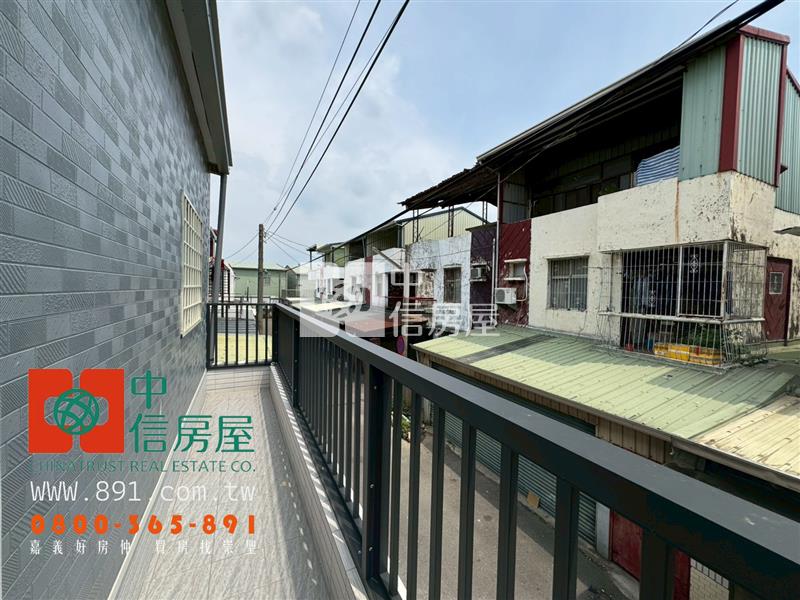 民雄金世界車庫別墅房屋室內格局與周邊環境