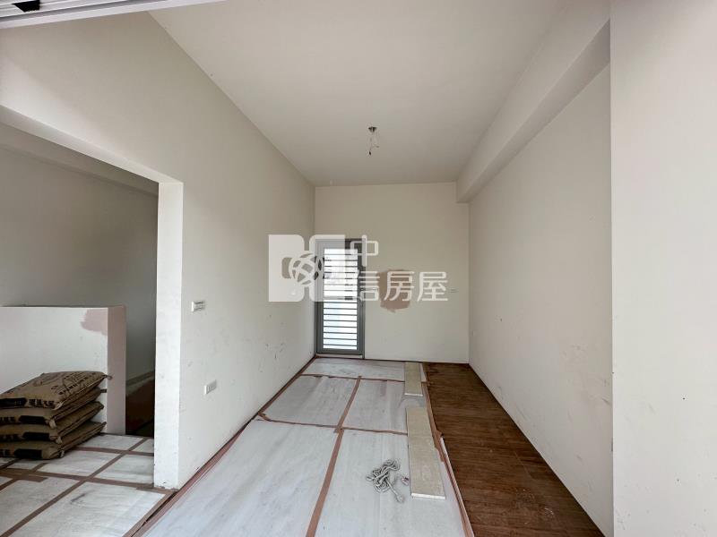 市區全新朝南孝親別墅房屋室內格局與周邊環境