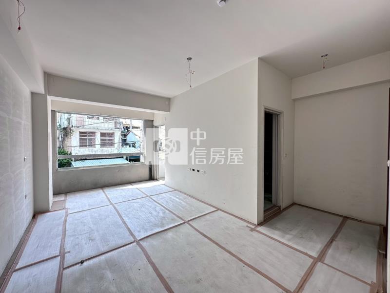 市區全新朝南孝親別墅房屋室內格局與周邊環境