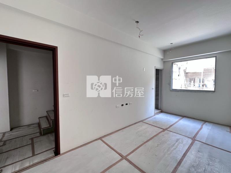 市區全新朝南孝親別墅房屋室內格局與周邊環境