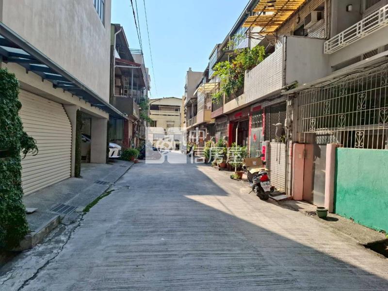 武廟商圈,台鐵,捷運,綠帶,活巷透天房屋室內格局與周邊環境
