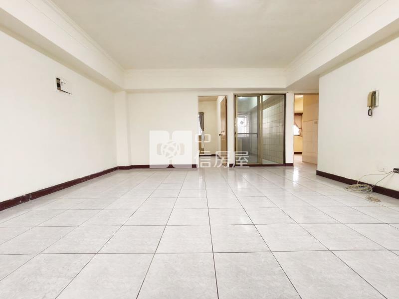 潭子大第大3房車位房屋室內格局與周邊環境