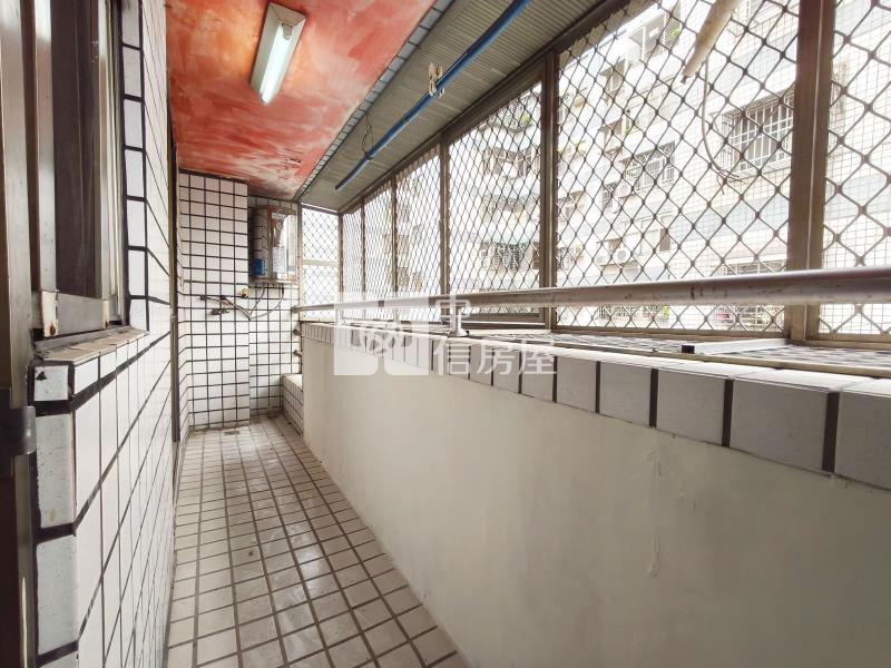 潭子大第大3房車位房屋室內格局與周邊環境