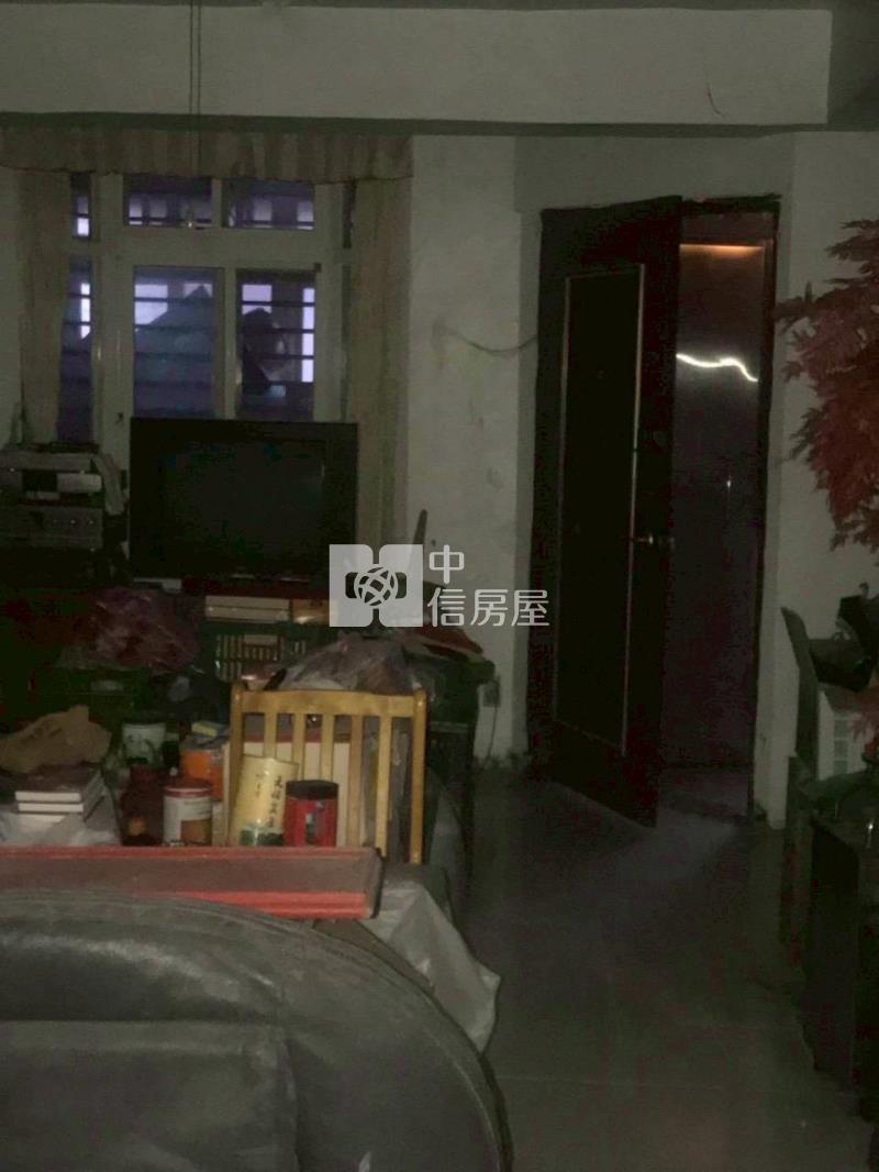 七堵長安社區透天房屋室內格局與周邊環境