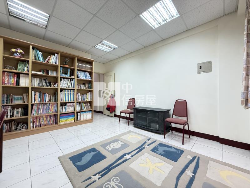 近青埔免裝潢溫馨四房透天別墅房屋室內格局與周邊環境