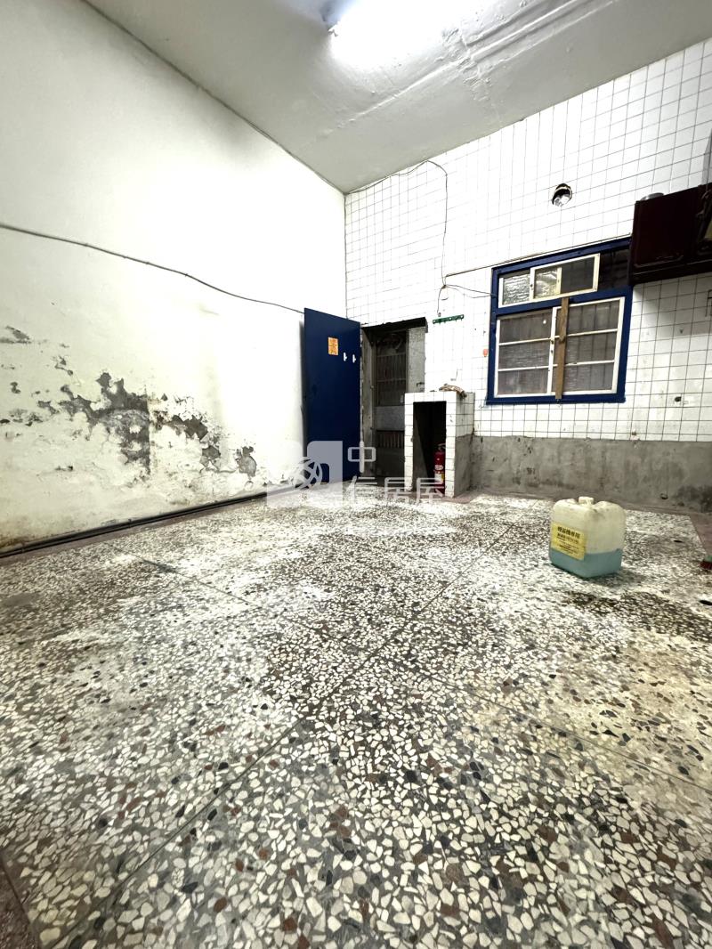 東區樂業活路透天房屋室內格局與周邊環境