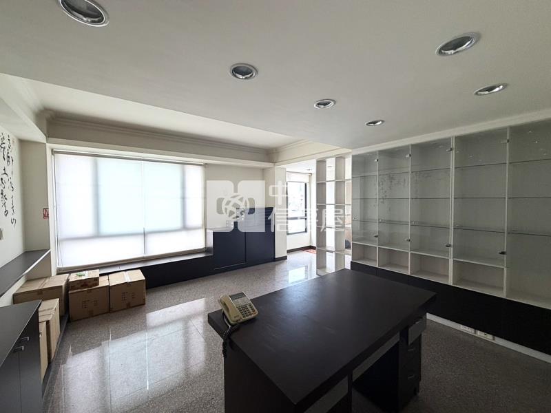 正11期帝王朝南兩戶大面寬透天房屋室內格局與周邊環境