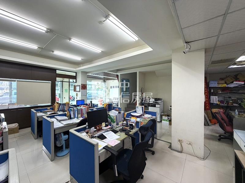 正11期帝王朝南兩戶大面寬透天房屋室內格局與周邊環境