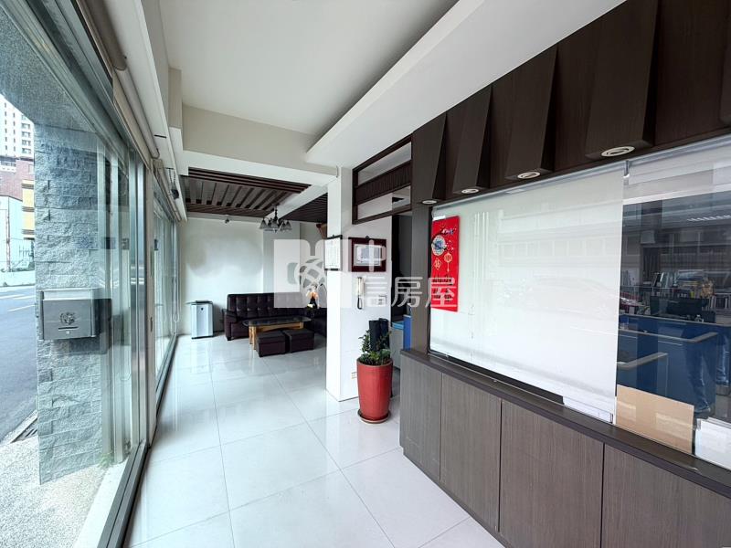 正11期帝王朝南兩戶大面寬透天房屋室內格局與周邊環境