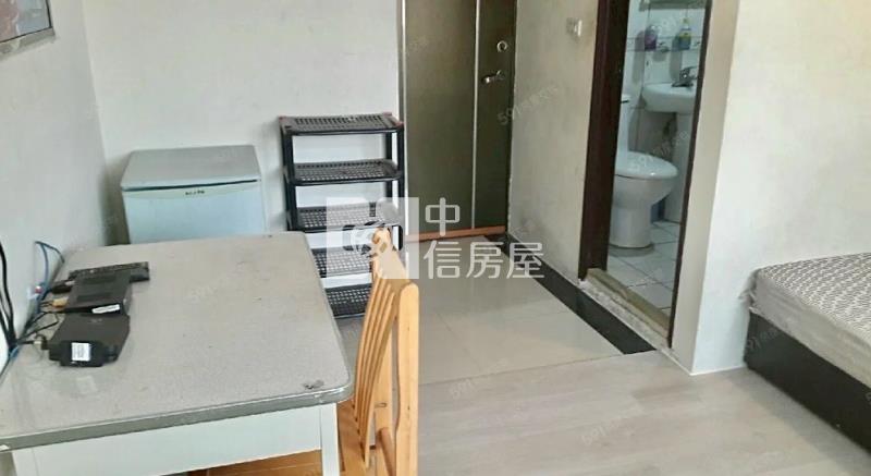 中壢近戶政大樓.家樂福滿租4套房房屋室內格局與周邊環境