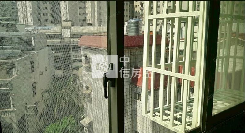 中壢近戶政大樓.家樂福滿租4套房房屋室內格局與周邊環境