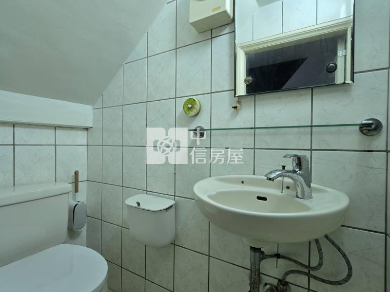 竹南煙坡美透天房屋室內格局與周邊環境