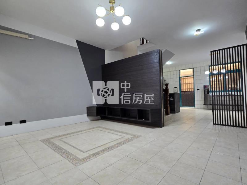 竹南煙坡美透天房屋室內格局與周邊環境