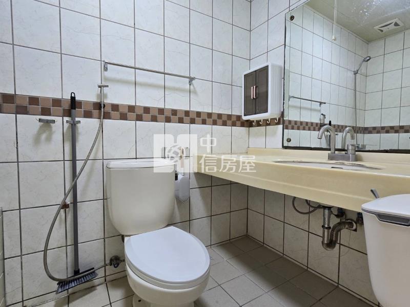 竹南煙坡美透天房屋室內格局與周邊環境