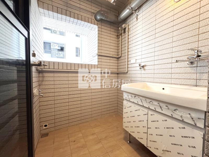 LALAPORT全新2房平車房屋室內格局與周邊環境