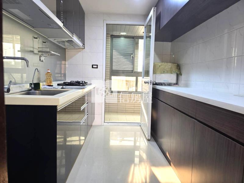 【奔馳】人文學苑~4房車房屋室內格局與周邊環境