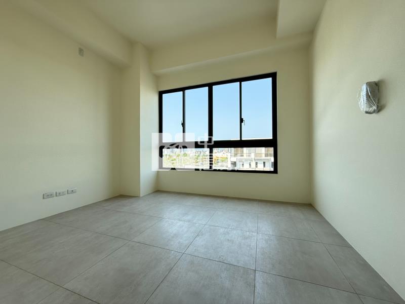 14期全新臨路4車電墅房屋室內格局與周邊環境