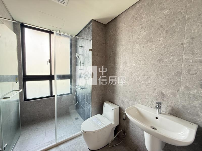 14期全新臨路4車電墅房屋室內格局與周邊環境