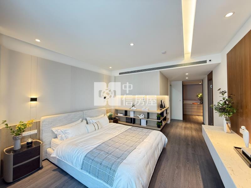 14期全新臨路4車電墅房屋室內格局與周邊環境