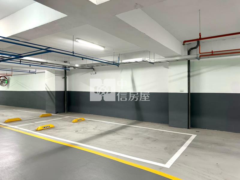 【神馬】【A18站前廣場】【全新大兩房雙衛平車】房屋室內格局與周邊環境