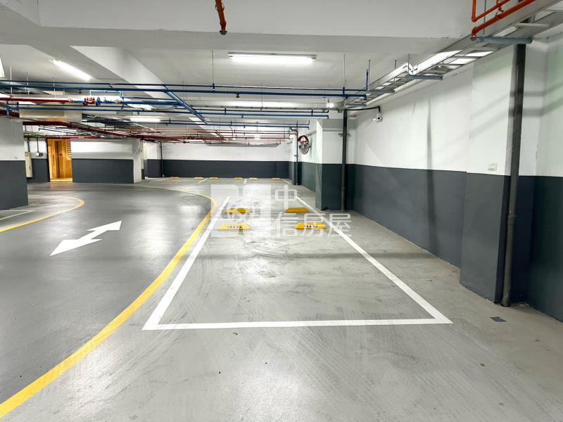 【神馬】【A18站前廣場】【全新大兩房雙衛平車】房屋室內格局與周邊環境