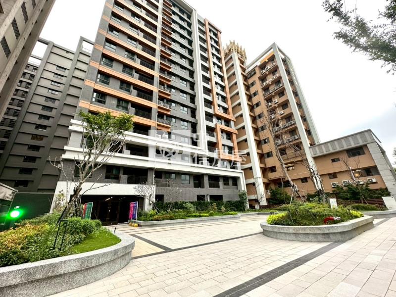 【神馬】【A18站前廣場】【全新大兩房雙衛平車】房屋室內格局與周邊環境