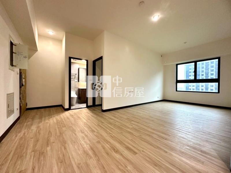 【神馬】【A18站前廣場】【全新大兩房雙衛平車】房屋室內格局與周邊環境