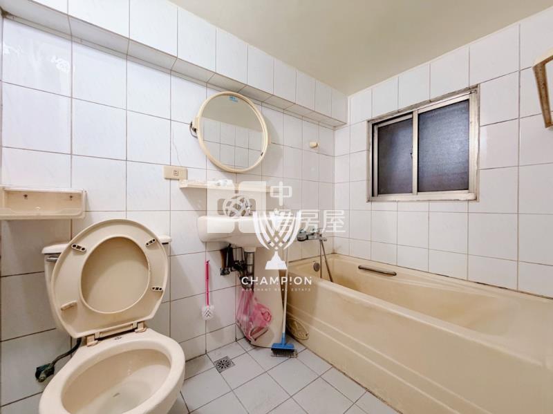 【冠軍商仲】民生世界2+1房房屋室內格局與周邊環境