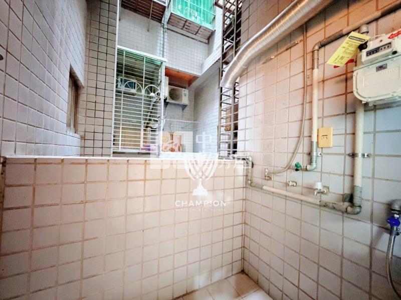 【冠軍商仲】民生世界2+1房房屋室內格局與周邊環境