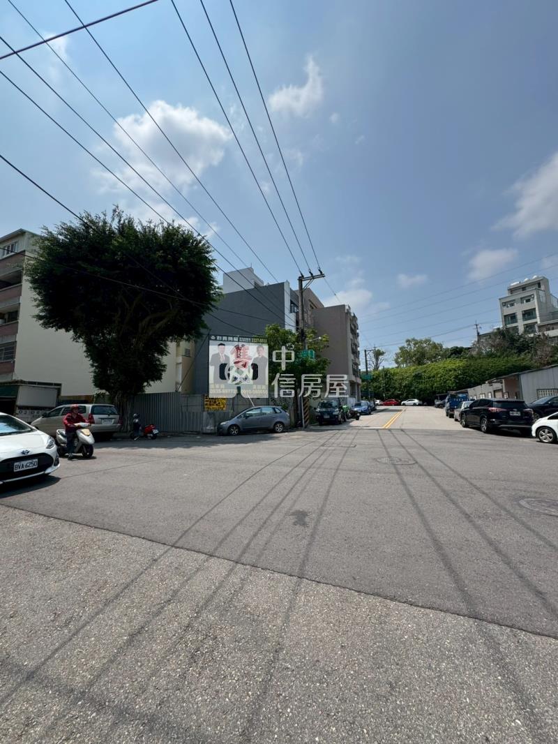 西屯東海稀有角地房屋室內格局與周邊環境