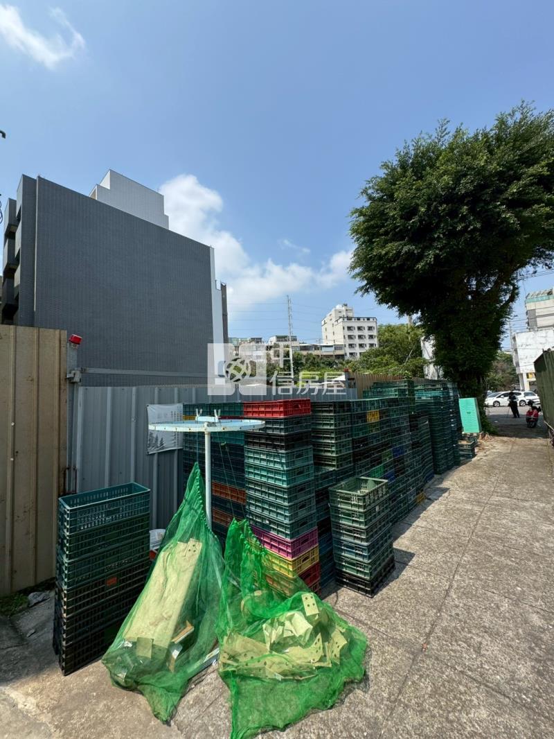 西屯東海稀有角地房屋室內格局與周邊環境