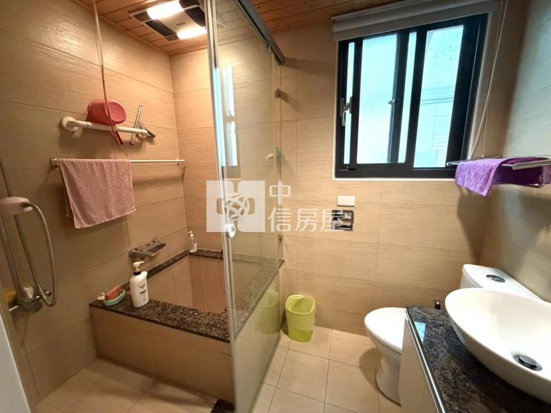 專-楊梅大地坪雙車位透天房屋室內格局與周邊環境