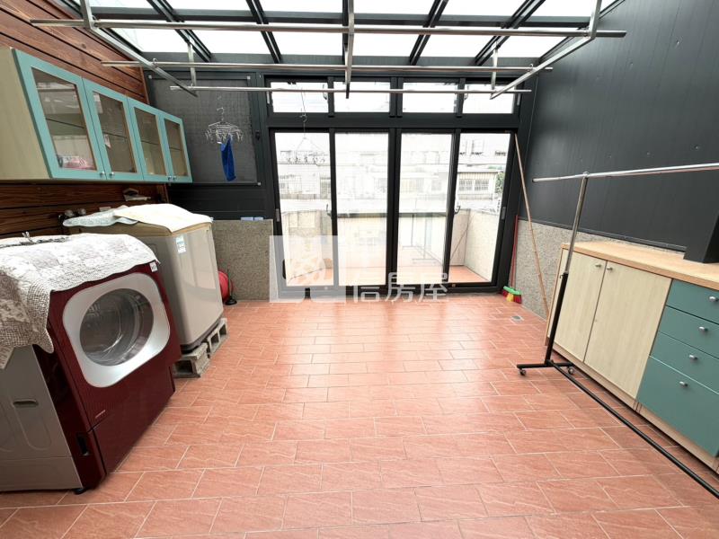 專-楊梅大地坪雙車位透天房屋室內格局與周邊環境