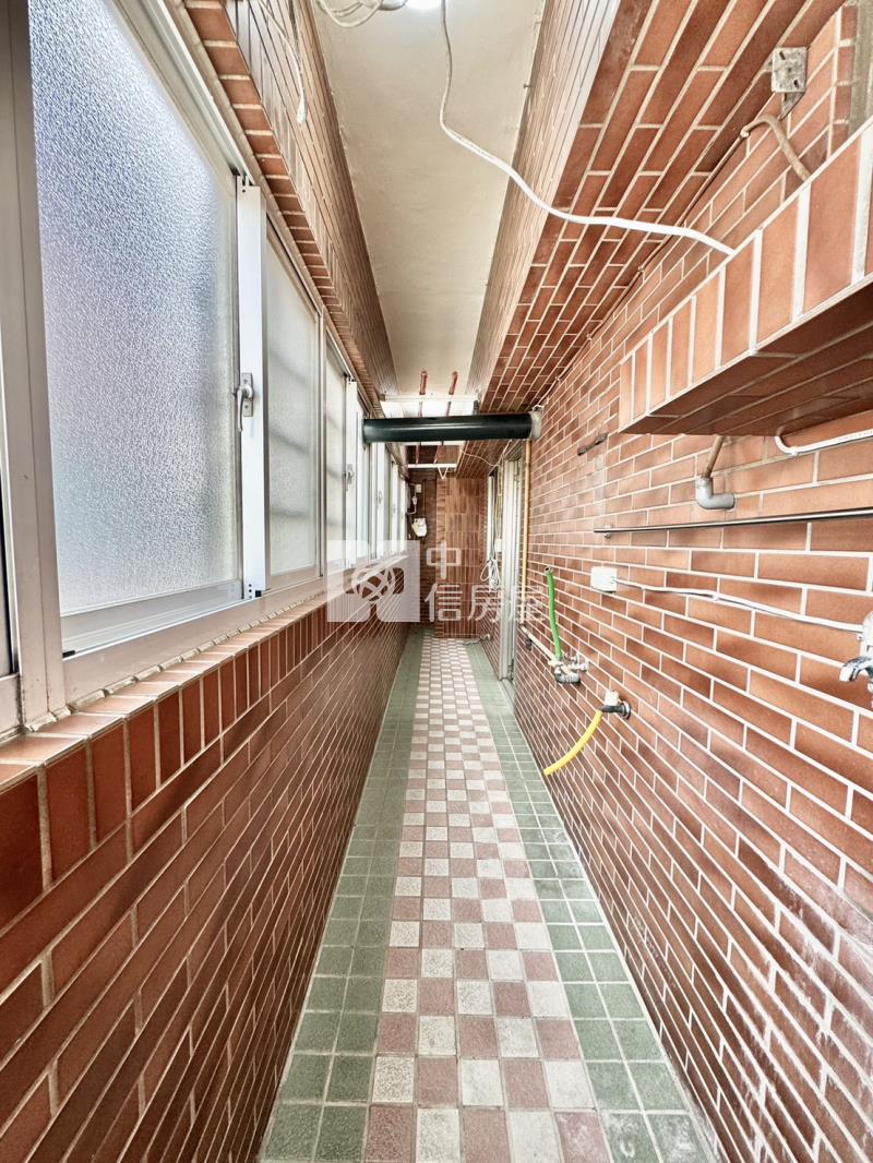 楊梅楊光國中小.交流道.整新四房車房屋室內格局與周邊環境